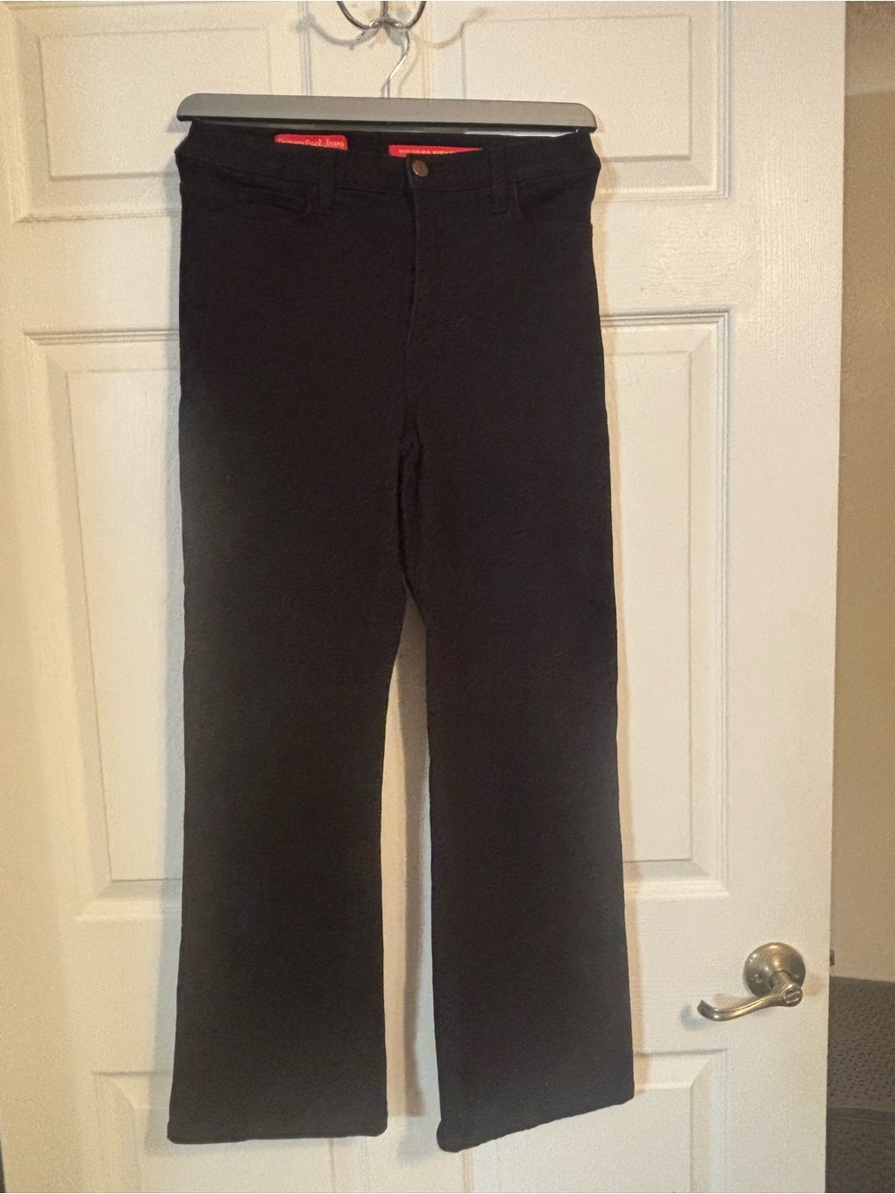 NYDJ Lift and Tuck Technology Tummy Tuck Curvy Black Women’s Jeans. NWOT
